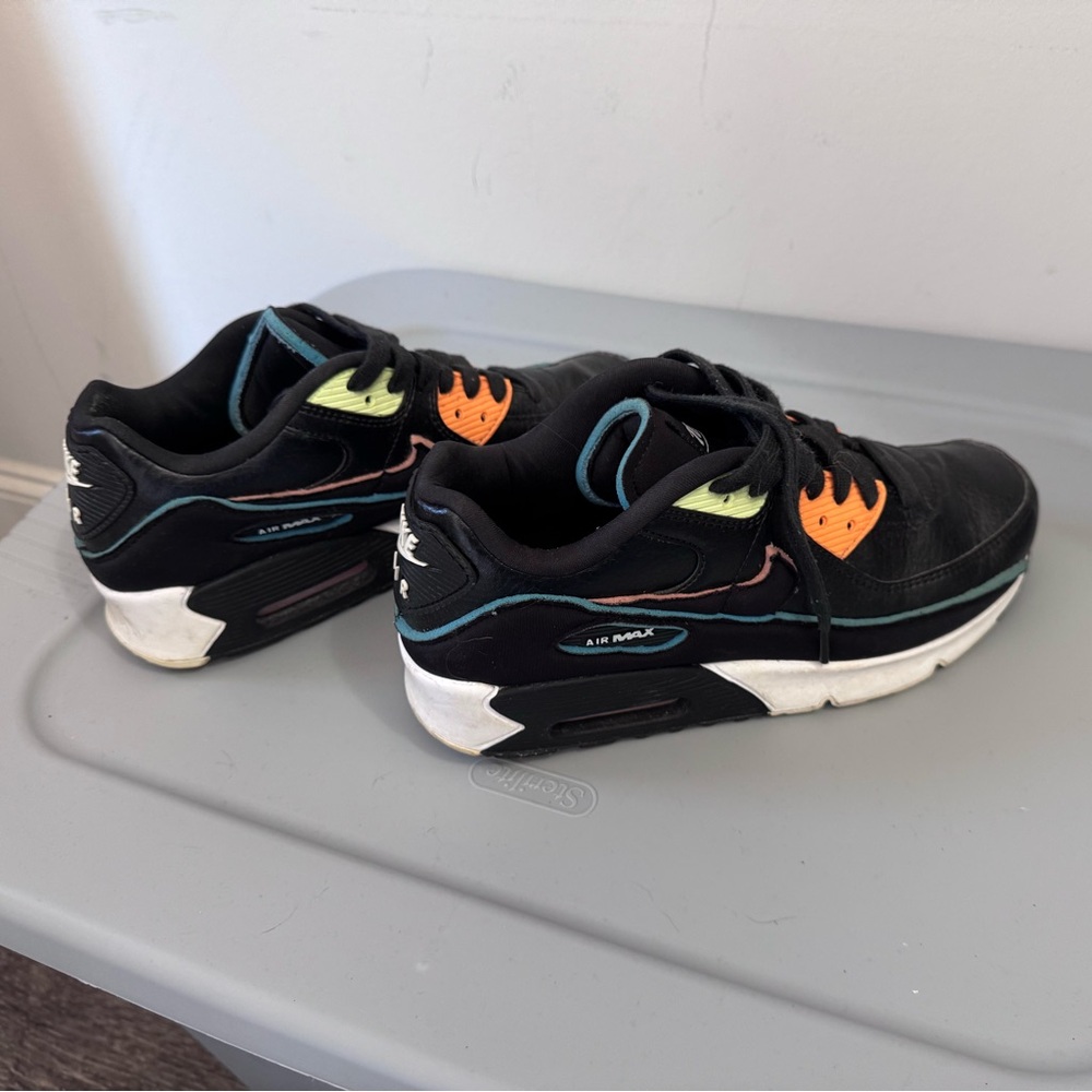 Nike Air Max Black Sneakers with Color Accents